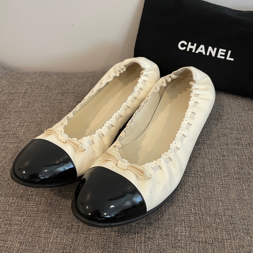 Chanel Cream Ballet Flats with Black Patent Leather Tips with Bows
